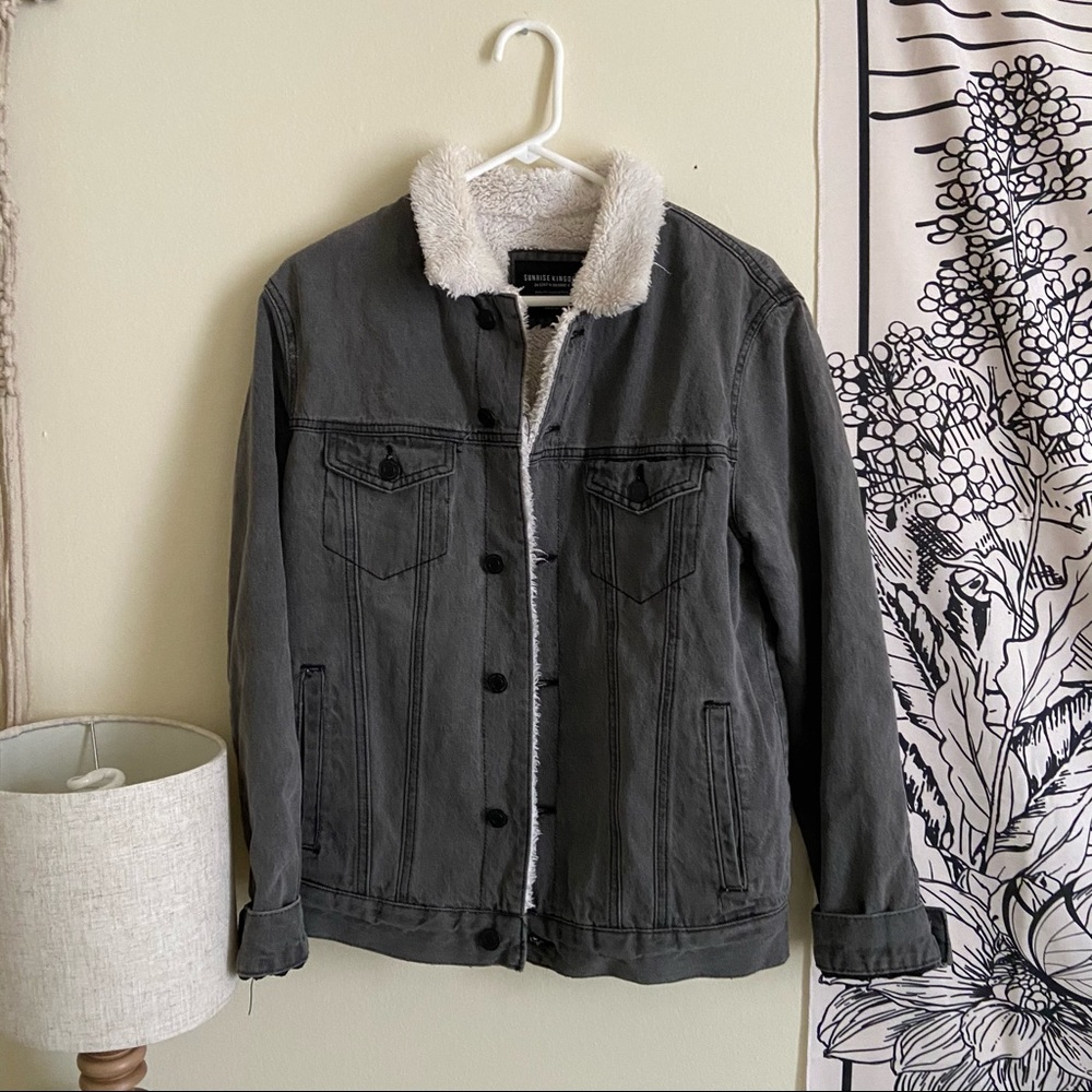 Gray denim jacket with fur